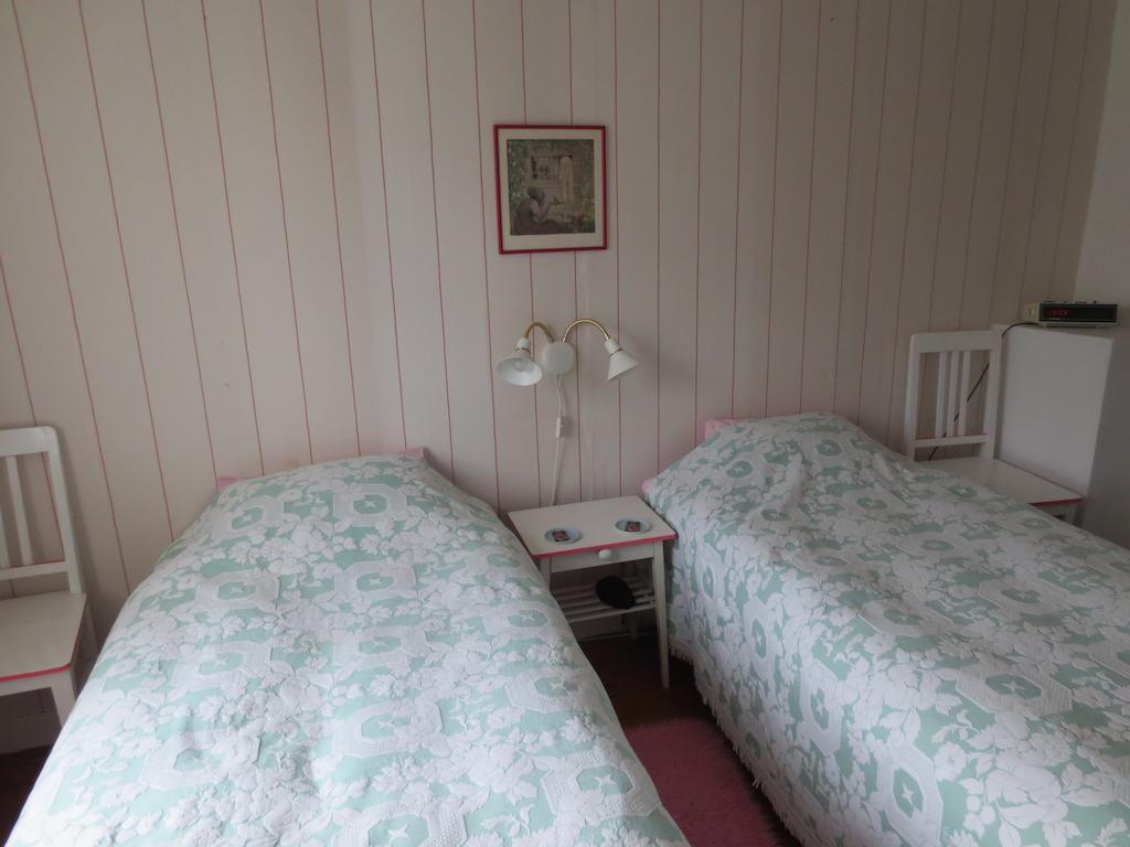 Sparrens Bed And Breakfast Fiskesa Room photo