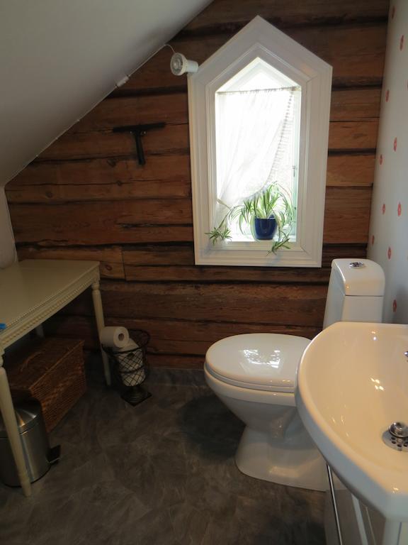 Sparrens Bed And Breakfast Fiskesa Room photo