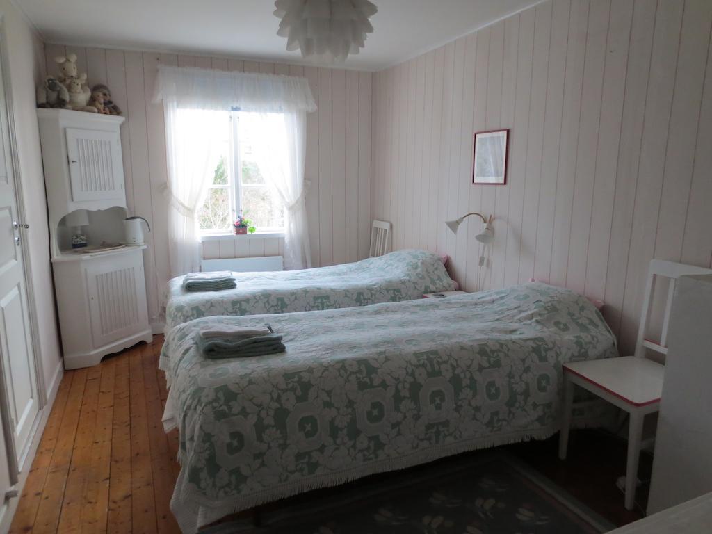 Sparrens Bed And Breakfast Fiskesa Room photo